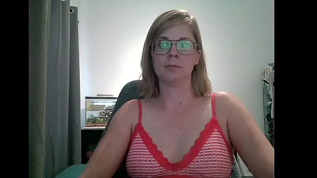 Snapshot of SavannaGirly chatting on 02/12/25, 02:54 SavannaGirly online show from 02/12/25, 02:54