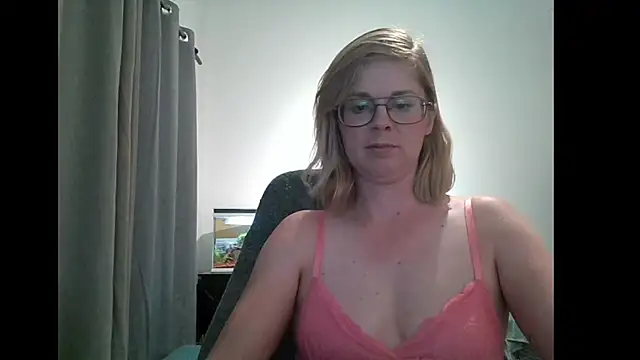 Snapshot of SavannaGirly chatting on 02/23/25, 03:08 SavannaGirly online show from 02/23/25, 03:08