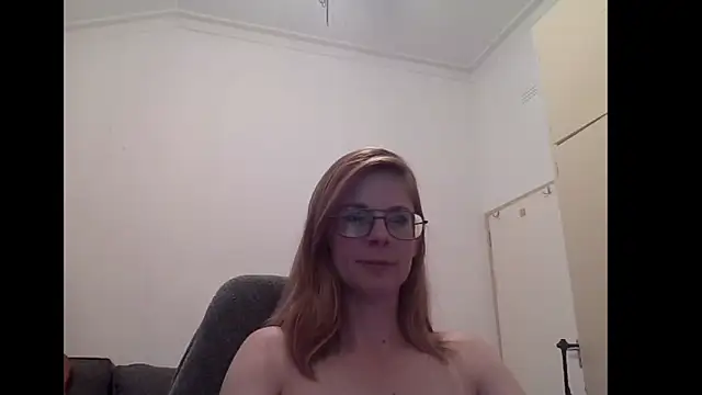 Snapshot of SavannaGirly chatting on 09/12/25, 08:03 SavannaGirly online show from 09/12/25, 08:03