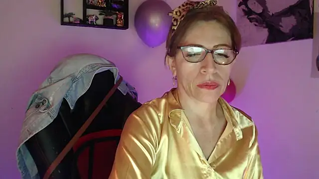 Chayla Ruiz online show from 03/22/25, 12:06