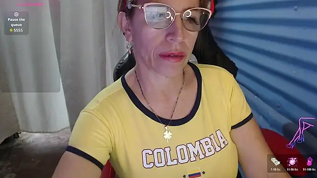 Chayla Ruiz online show from 06/17/26, 09:27