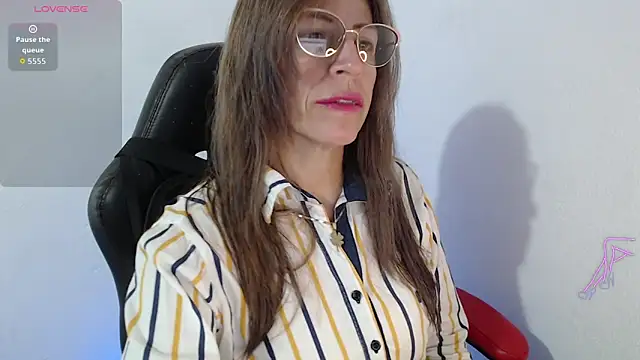 Chayla Ruiz online show from 06/30/26, 09:49