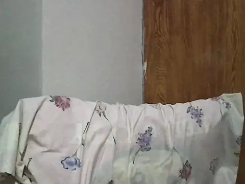 Snapshot of Lhadycarolyn chatting on 03/16/25, 04:41 Lhadycarolyn online show from 03/16/25, 04:41