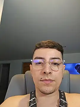 Jhoan saenz online show from 09/25/25, 03:43