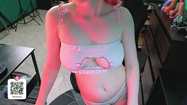 Maya Viola online show from 07/14/26, 10:21