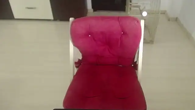 Snapshot of PreciousJohn87 chatting on 10/04/25, 05:33 PreciousJohn87 online show from 10/04/25, 05:33