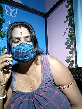 Snapshot of parioo7 chatting on 02/15/25, 03:39 parioo7 online show from 02/15/25, 03:39