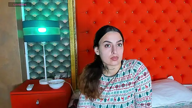 VallerieJones online show from 04/20/26, 08:17