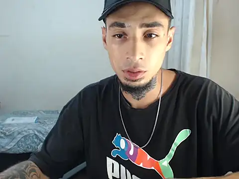 emiliano hottt online show from 01/28/25, 11:39