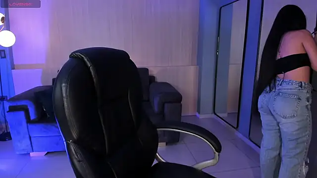 JadeEvansX online show from 01/18/25, 06:21