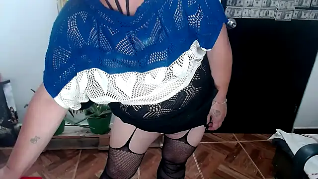 NAILAH SANZ online show from 02/18/25, 10:36