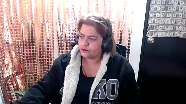 NAILAH SANZ online show from 03/01/25, 09:40