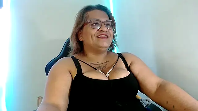 NAILAH SANZ online show from 09/21/25, 05:03