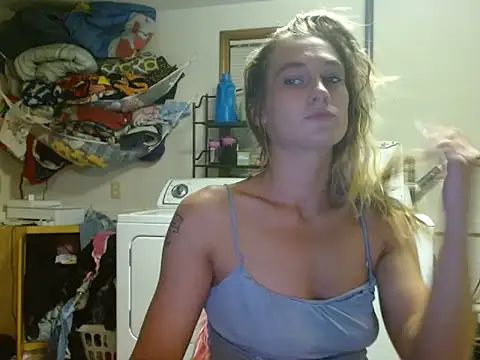 missymilf online show from 10/17/25, 03:31