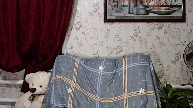 Snapshot of EmilyDoth chatting on 12/01/24, 09:26 EmilyDoth online show from 12/01/24, 09:26