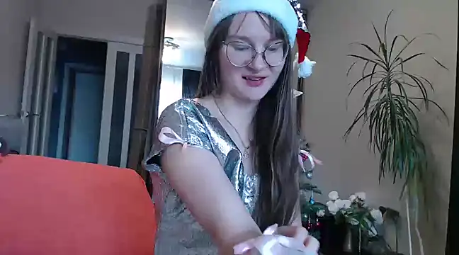 Snapshot of KiraGoldens chatting on 12/26/24, 06:41 KiraGoldens online show from 12/26/24, 06:41