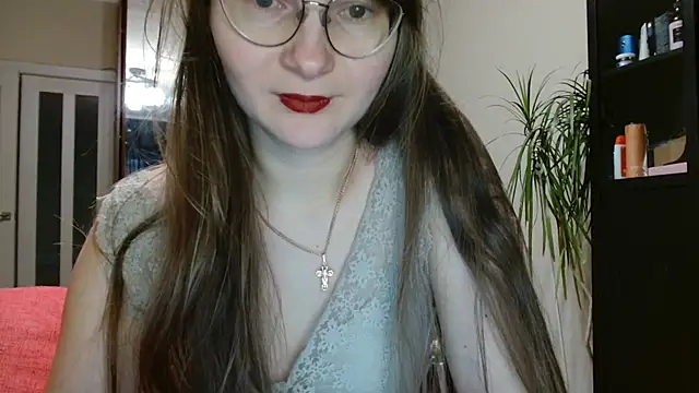 Snapshot of KiraGoldens chatting on 11/25/25, 09:31 KiraGoldens online show from 11/25/25, 09:31