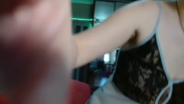 KiraGoldens online show from 02/20/26, 06:10