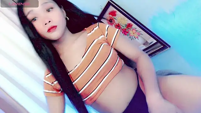 amomentoflust69 online show from 05/31/26, 01:07