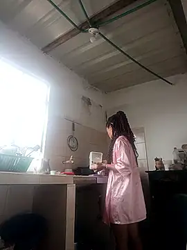 Snapshot of Bigassmommy_x chatting on 02/23/26, 02:25 Bigassmommy x online show from 02/23/26, 02:25