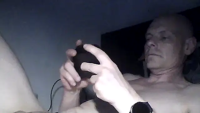 Snapshot of Andysagan chatting on 07/14/26, 10:04 Andysagan online show from 07/14/26, 10:04