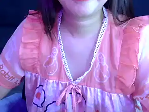 Bee 2k online show from 10/09/25, 04:43