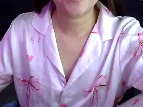 Bee 2k online show from 10/23/25, 05:18