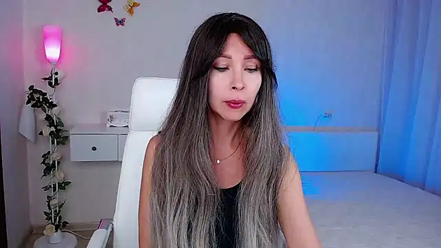 wendifoste online show from 09/24/25, 06:33