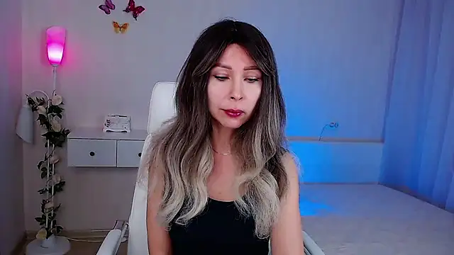 wendifoste online show from 11/28/25, 06:54