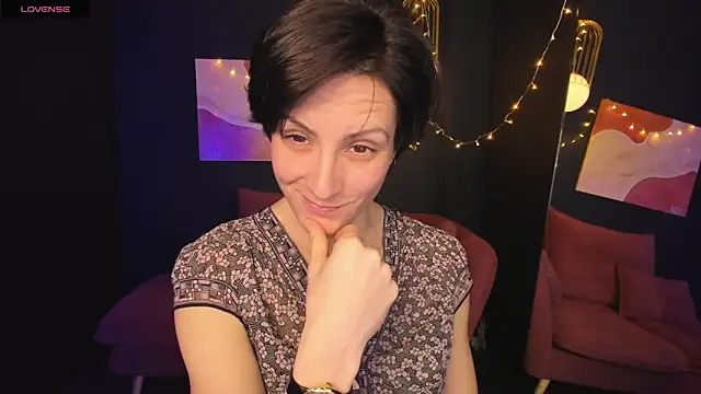 LorenDaze online show from 02/07/25, 02:04