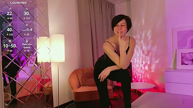 LorenDaze online show from 02/04/26, 07:36