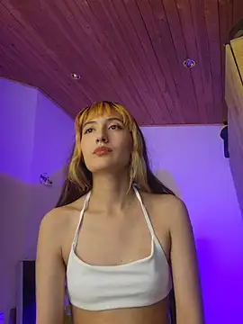 Snapshot of lola_vlad chatting on 05/09/26, 11:32 lola vlad online show from 05/09/26, 11:32