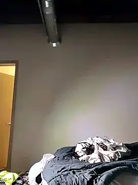 eatmeplease44 online show from 02/22/25, 03:01