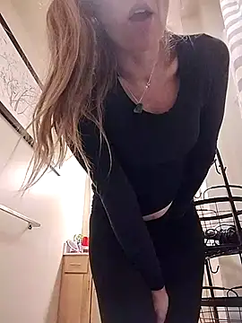 eatmeplease44 online show from 02/02/26, 11:42