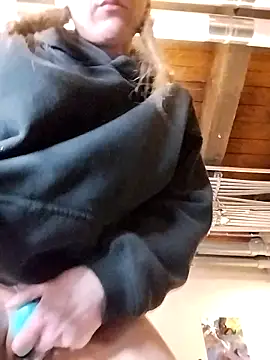 eatmeplease44 online show from 03/12/26, 01:01