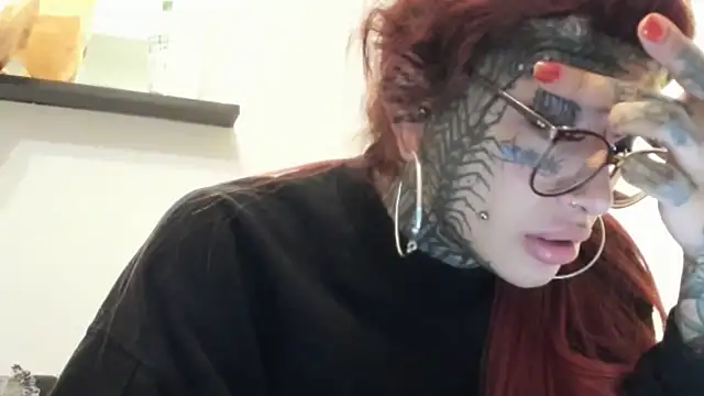 Snapshot of tamarapervert chatting on 11/15/25, 10:26 tamarapervert online show from 11/15/25, 10:26