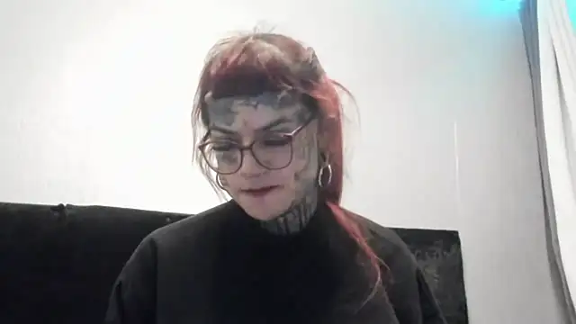 Snapshot of tamarapervert chatting on 12/04/25, 08:17 tamarapervert online show from 12/04/25, 08:17