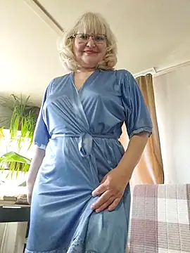 IrmaRose online show from 04/30/26, 05:03