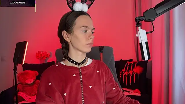 DivineBite online show from 09/24/25, 02:09