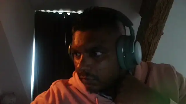 Bandusrilankasexymen online show from 10/19/25, 10:49