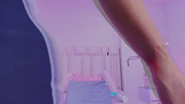  carolina fox online show from 03/13/26, 03:24