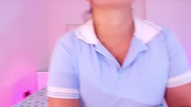 Snapshot of _carolina_fox chatting on 07/24/26, 03:04 carolina fox online show from 07/24/26, 03:04