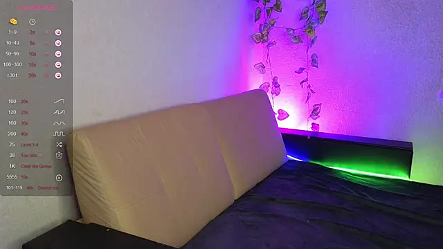 ParadisePleasure  online show from 11/04/25, 02:21