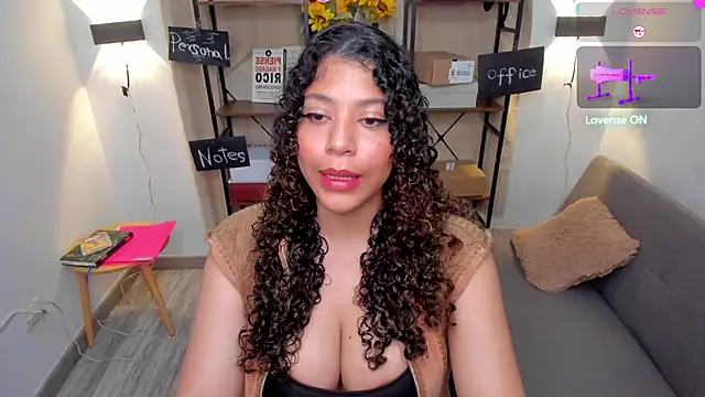 Snapshot of LilyBrunette chatting on 05/02/26, 12:48 LilyBrunette online show from 05/02/26, 12:48