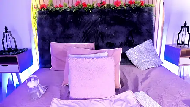 Karlagonzales  online show from 01/29/25, 12:43