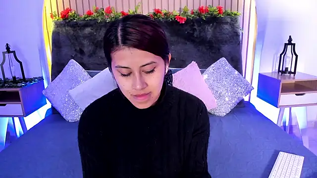 Karlagonzales  online show from 02/05/25, 12:53