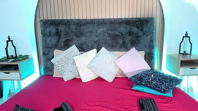 Karlagonzales  online show from 02/07/26, 06:55