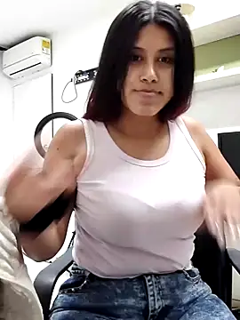Snapshot of Karlagonzales_ chatting on 06/30/26, 06:42 Karlagonzales online show from 06/30/26, 06:42