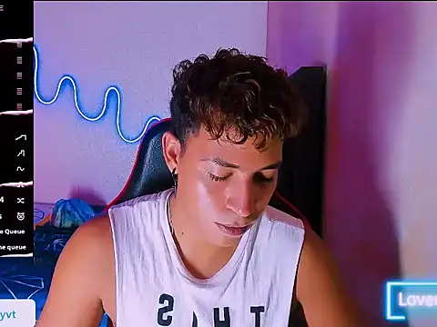 Snapshot of dilan_js chatting on 04/22/26, 11:39 dilan js online show from 04/22/26, 11:39
