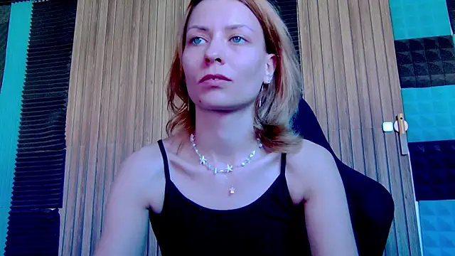 karo123421 online show from 03/21/25, 08:28